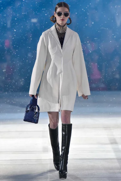 Look 36